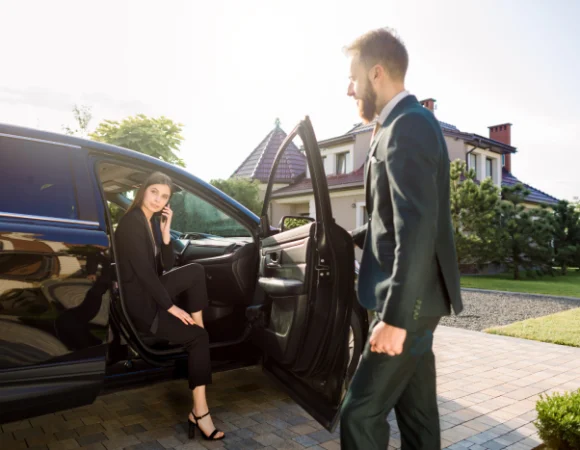 Private Limousine Transfer from Aswan to Marsa Alam –  Excellent Reasons to Enjoy a Luxurious Ride